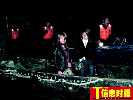 两名少女欲偷渡澳门卖淫被抓 旅行袋装满安全