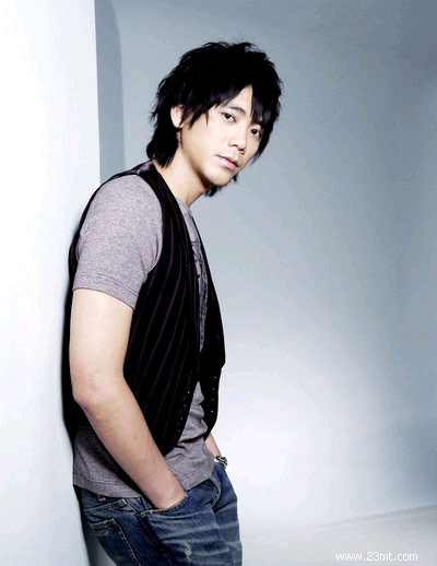 信乐团阿信_信乐团阿信资料_信乐团阿信的女