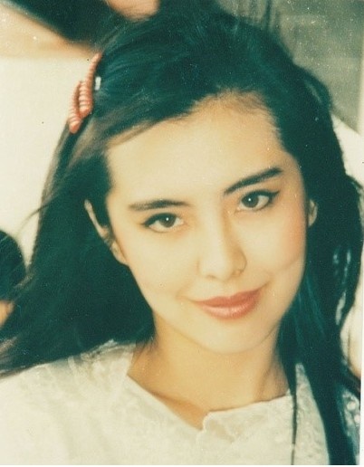 各明星出道嫩照大比拼 范冰冰清纯完胜刘亦菲