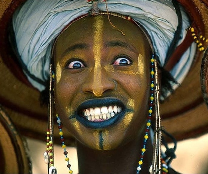 游牧民族独特脸绘