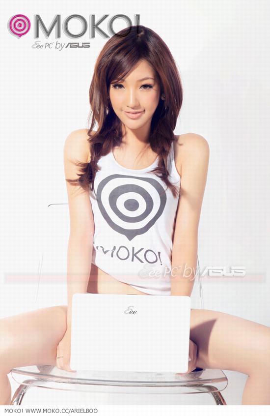 36岁刘谦小10岁嫩模女友王希怡 童年照火辣比基尼照曝光