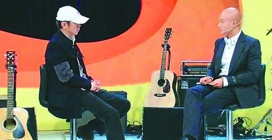 乐嘉对话崔健。