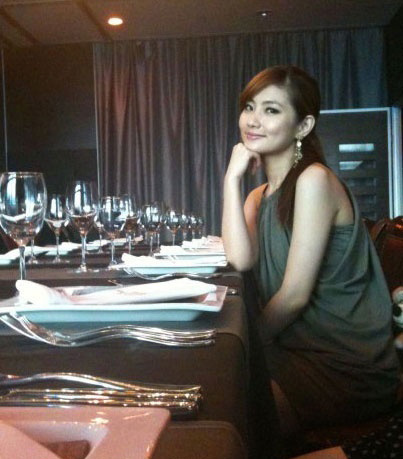 Selina主持身价堪比小S 图揭珍贵今夕对比照