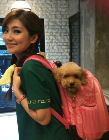 Selina主持身价堪比小S 图揭珍贵今夕对比照