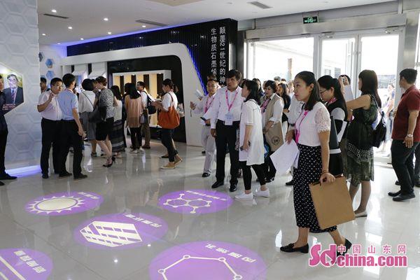 石墨烯+服饰 济南圣泉集团“点石成金”