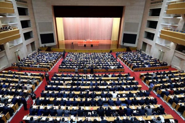 中央宣讲团党的十九大精神报告会在山东举行 中央宣讲团党的十九大精神报告会在山东举行