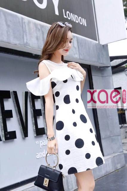 香炫儿女装加盟店产品样式丰富,深得消费者的