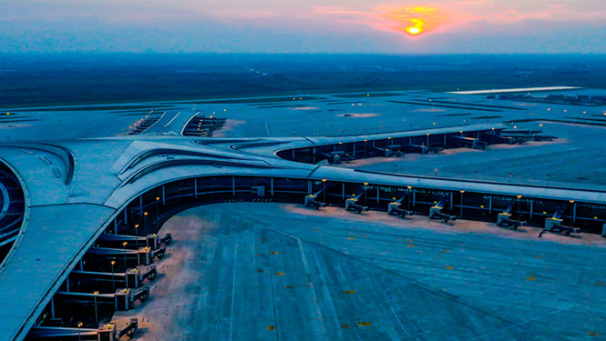 青岛胶东国际机场正式启用2