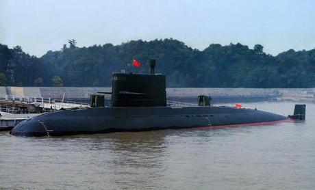 最新型“元级”常规潜艇