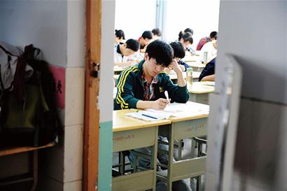 青岛34955名考生迎战史上最严高考