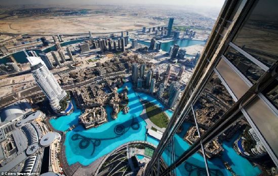 迪拜最高处俯拍城市迪拜