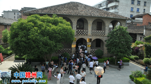 中国城市新闻网站联盟赣南苏区行活动剪影