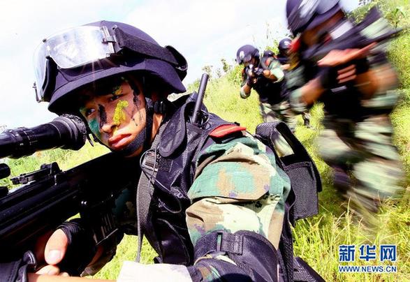 中国武警战士训练直击