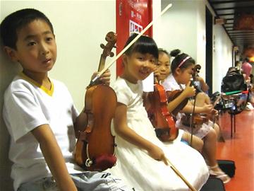 四千孩子考艺术证 琴童岁数年年低