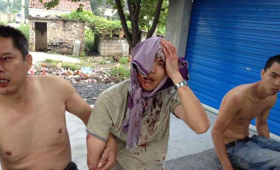 中铁六局被曝雇黑社会群殴讨薪民工 场面血腥 中铁六局被曝雇黑社会群殴讨薪民工 场面血腥