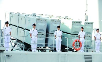 海军第十一批护航编队返回青岛