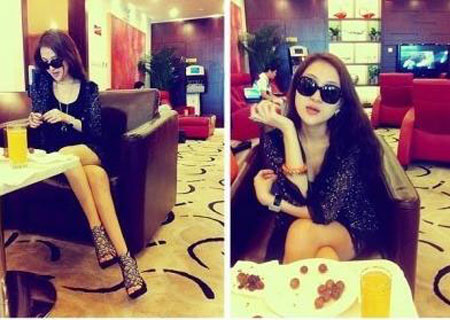 郭<em>美美网</em>上再炫富名牌装备招摇 晒自拍性感照