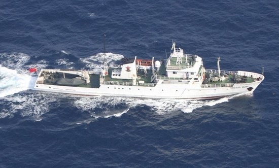 我国12艘公务船同时在钓鱼岛海域巡航执法