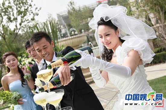 细数王学兵的两段婚姻三段情 新欢张芊芊是前TVB主播