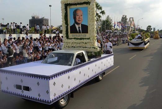 西哈努克遗体运返柬埔寨
