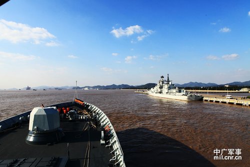 中国海军将在东海演习 反击外船骚扰