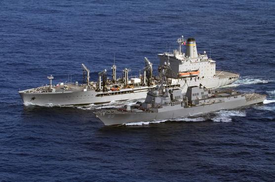 多艘美军战舰中国附近海域游弋 航母抵菲律宾