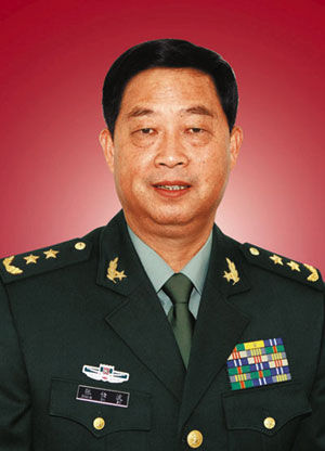 张仕波任北京军区司令员