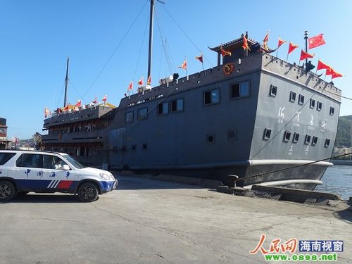 中国首艘大型豪华仿古游船近期三亚试航(图)