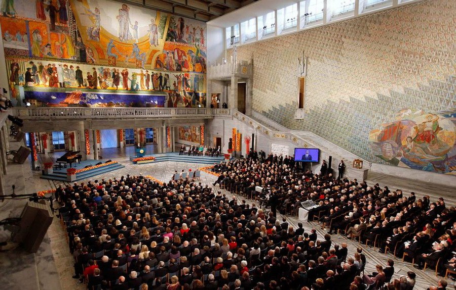 当地时间12月10日，2012年诺贝尔和平奖颁奖仪式在奥斯陆市政厅举行。