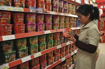 康师傅今麦郎等方便面被指外包装用纸不合规