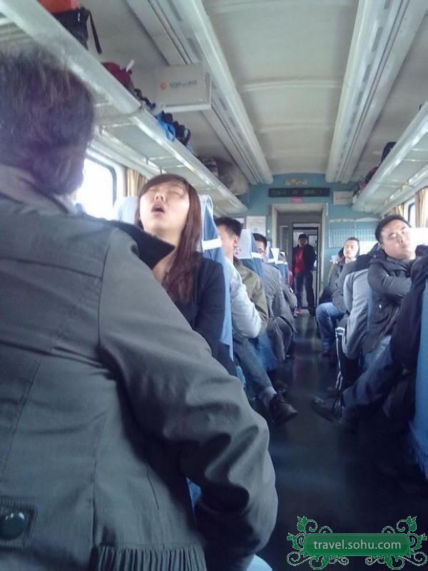我趁女老师熟睡<em>解开</em>她的<em>睡衣</em>_高清我趁女老师