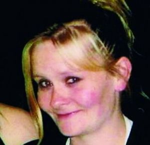 女子每天喝10升可乐30岁早逝 女子每天喝10升可乐30岁早逝