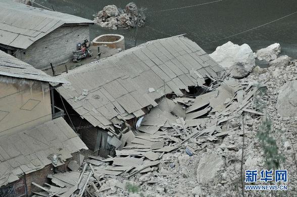 贵州凯里市山体崩塌事故初步核实有5人被埋 
