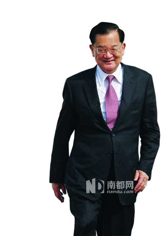 台媒称,连战此行是带着“伴手礼”到北京“访老友”。新华社资料图片