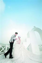 青岛海誓山盟声名远播 10万外地人来拍婚纱照