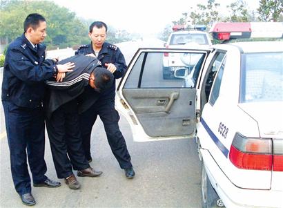 玩微信“摇”来合租房客太大意 招进入室窃贼 玩微信“摇”来合租房客太大意 招进入室窃贼