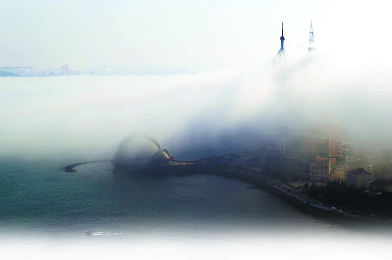 平流雾给岛城添彩