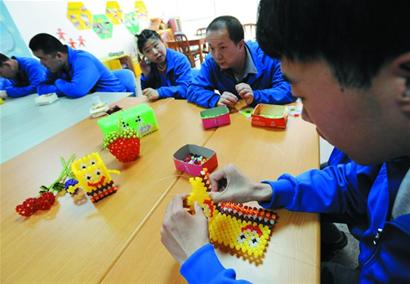 青岛5700名残疾人享受社区托管 政府买单 青岛5700名残疾人享受社区托管 政府买单