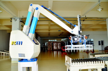 青岛机器人产业初具规模 成本仅为日本的一半