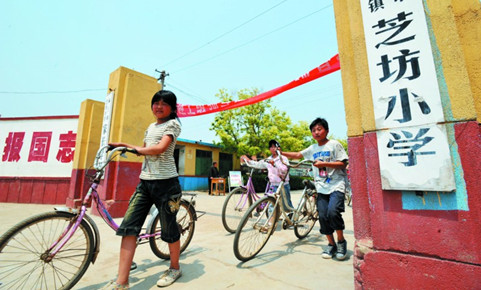 青岛合伙人结伴去支教 志愿者组团献爱心报名持续火爆