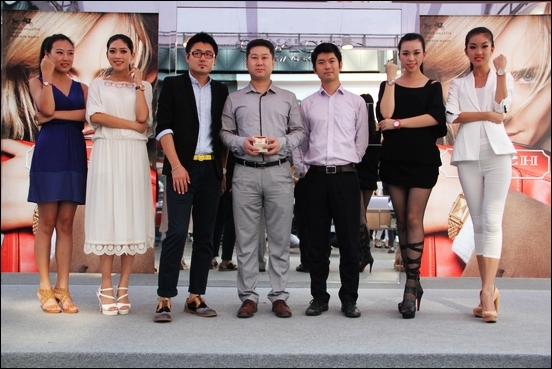 3 COACH 腕表产品推介会青岛台东利群商厦精