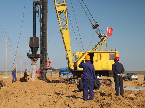董家口工地打桩工作进入试验阶段