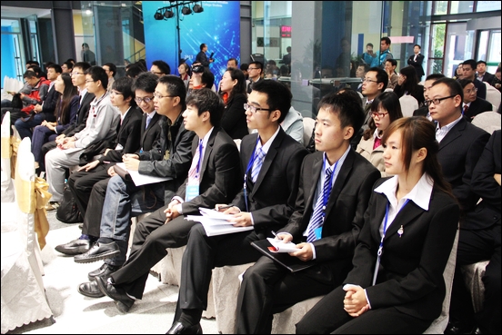 全国首届大学生高分子创新创业大赛总决赛青岛