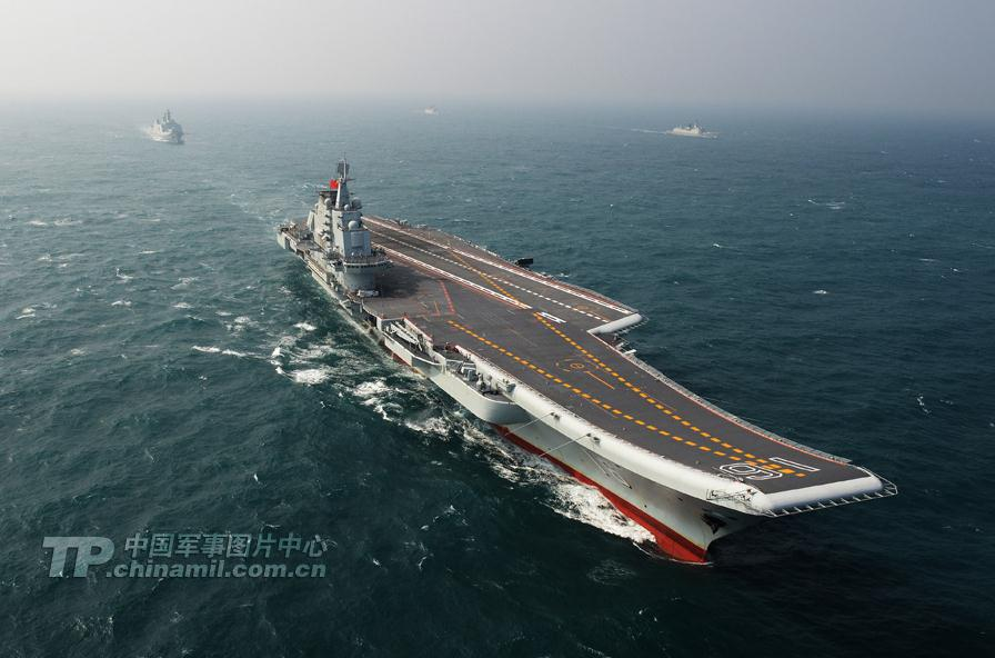 高清：辽宁舰返回青岛 军方首公开演训照