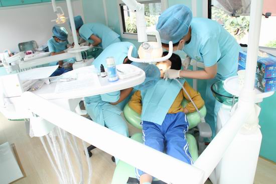 崇文口腔窝沟封闭义诊车进莱西 崇文口腔窝沟封闭义诊车进莱西