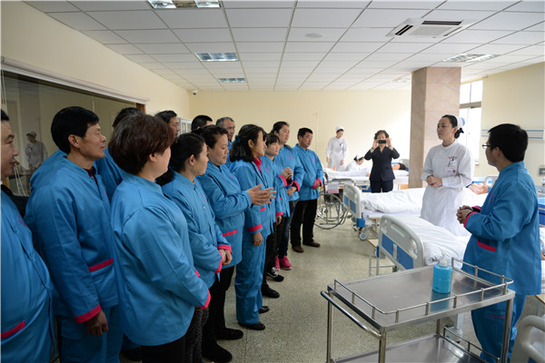 青岛市妇女就业创业中心2015年为百姓办实事