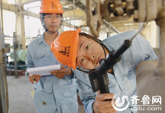 揪出异味点源,保护清新空气 。张立群摄 (资料图)