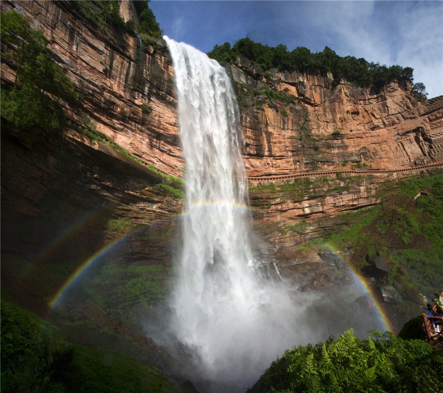 望乡台瀑布 “华夏第一高瀑” 望乡台瀑布 “华夏第一高瀑”