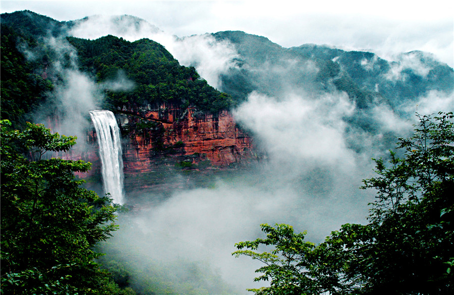 望乡台瀑布 “华夏第一高瀑” 望乡台瀑布 “华夏第一高瀑”