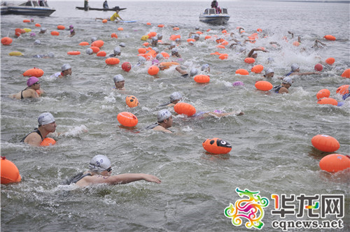 长寿湖全国铁人三项赛24日打响 800多位“铁人”将使出“洪荒之力” 长寿湖全国铁人三项赛24日打响 800多位“铁人”将使出“洪荒之力”